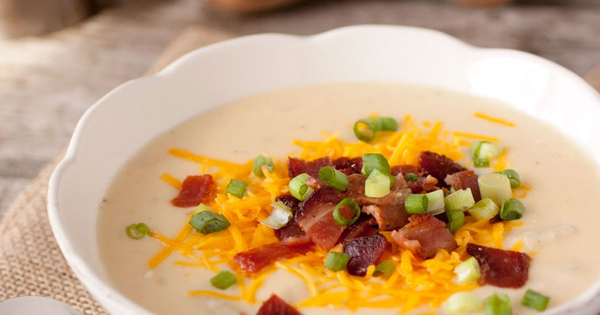 Slow Cooker Cheesy Baked Potato Soup