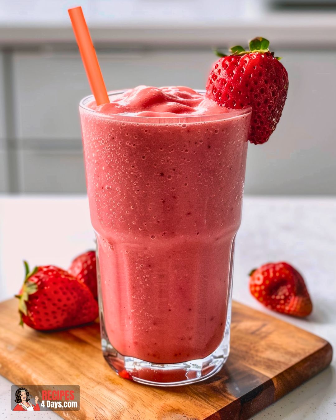 Strawberry Smoothie (4 ingredients Only!) Recipe