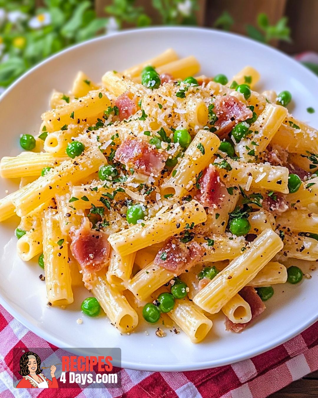 Pasta with Prosciutto and Peas in Parmesan Cream Sauce